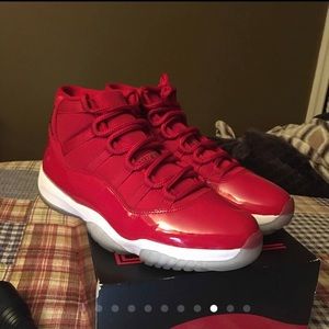 JORDAN 11 GYM RED / WIN LIKE 96